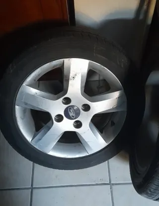 completo con possibilità di uno, coppia, o 4