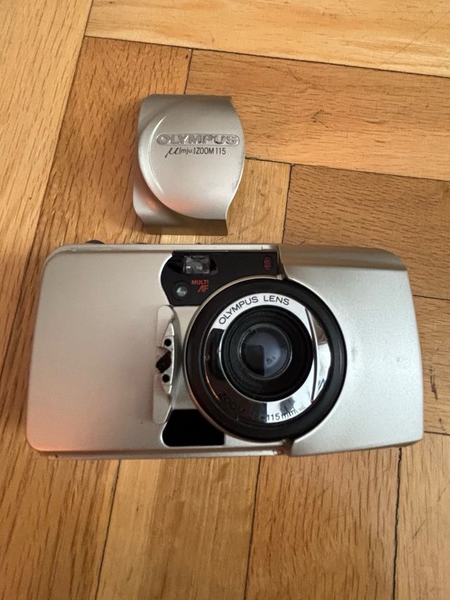 CÁMARA FOTOS OLYMPUS MJU-II ZOOM 115 PLATA