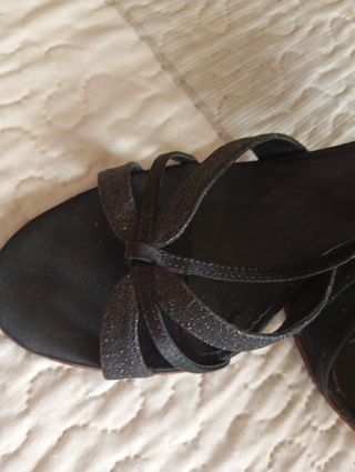 Zapatos de tacón negros