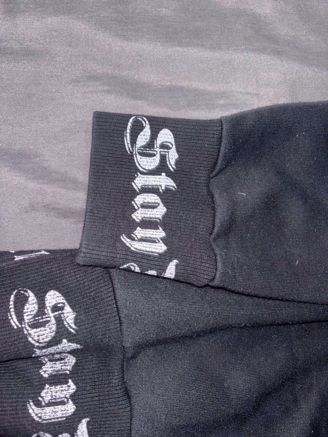 Sudadera Negra Stay United