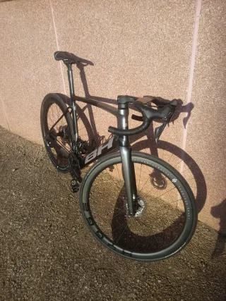 Bicicleta de carretera BH G8