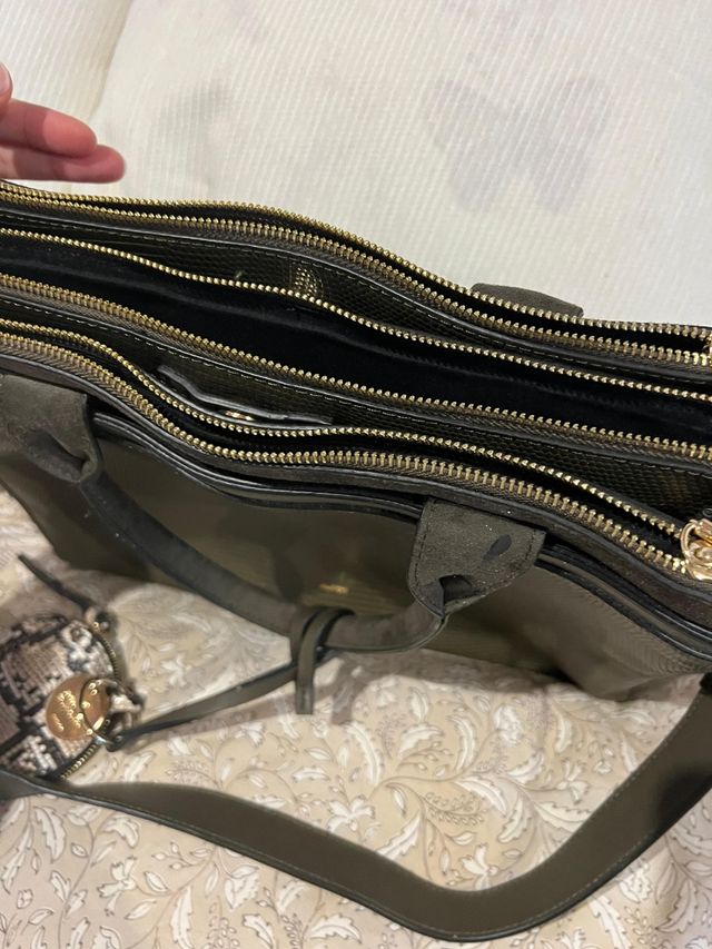 Bolso Parfois verde efecto piel reptil