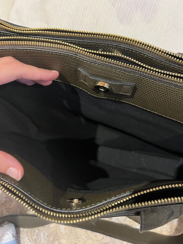 Bolso Parfois verde efecto piel reptil