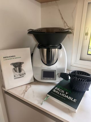 Thermomix TM5 con accesorios
