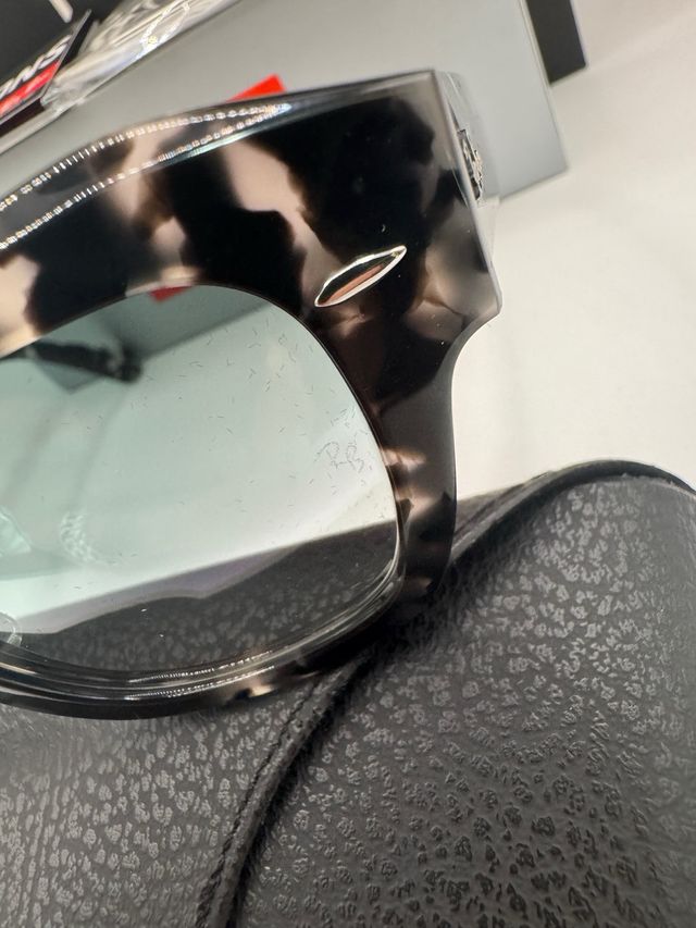 Occhiali da sole Ray-Ban Nuovi