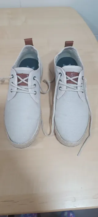 Zapatos casuales beige