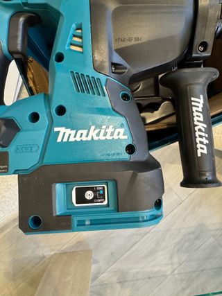 MARTILLO MAKITA HR001G XGT 40V NUEVO