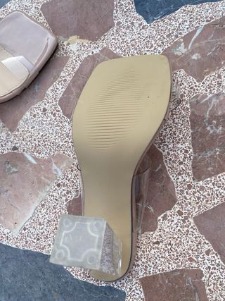 Sandalias transparentes tacón bloque