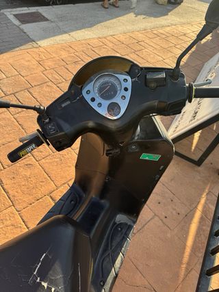 Honda dylan Arroba 125