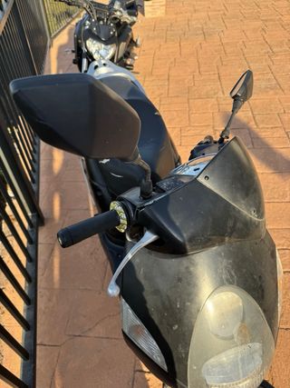 Honda dylan Arroba 125