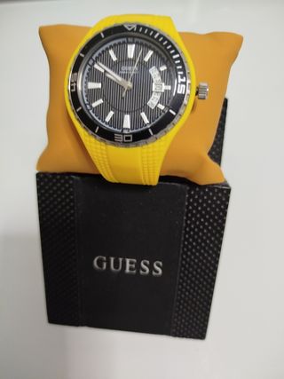 Reloj Guess Amarillo y Negro
Venta en persona 