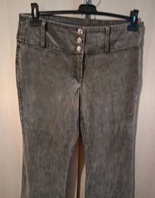 Pantalone grigio in velluto. taglia XL