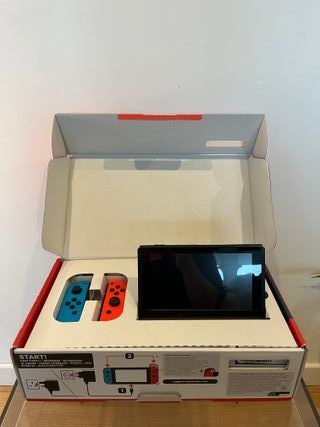 Nintendo Switch Console + Accessori