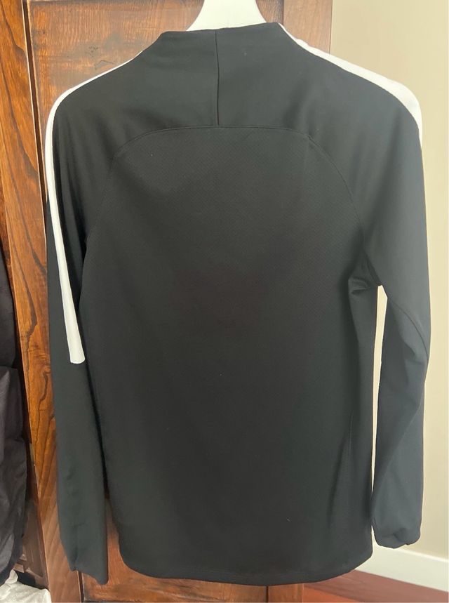 Sudadera Nike Dri-Fit Negra