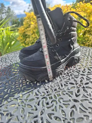 Stivaletti con plateau n.36