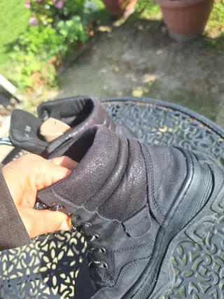 Stivaletti con plateau n.36