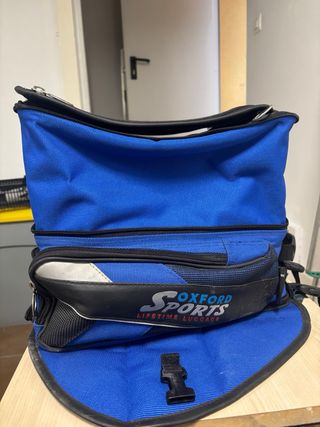 Mochila de depósito con imanes