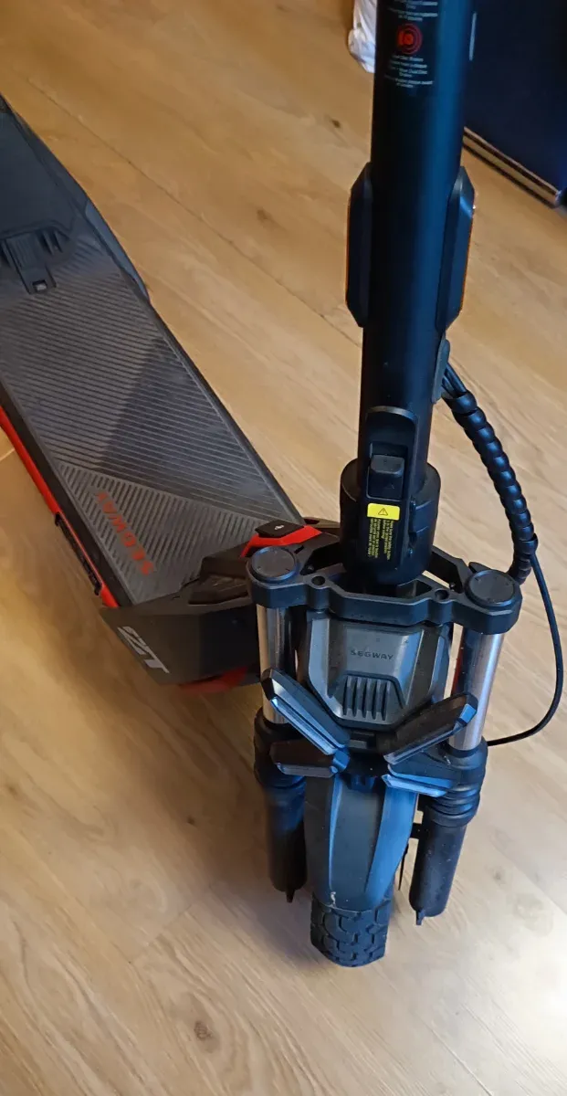 Patinete Eléctrico Segway ZT3 Pro