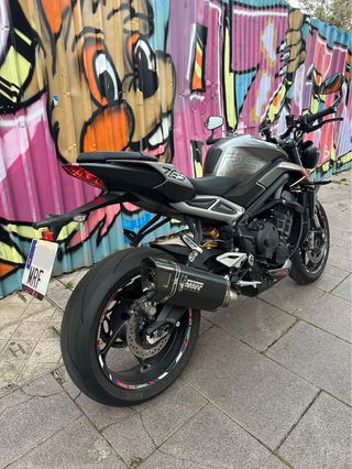 Triumph Street Triple 765 RS / Daytona 765