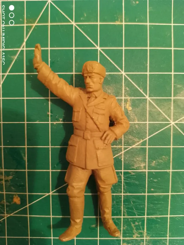 Figurino militare in metallo Il Duce