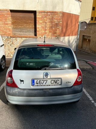 Renault Clio 2003
