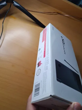 NUEVA Nintendo DSi Negra. Stock de tienda