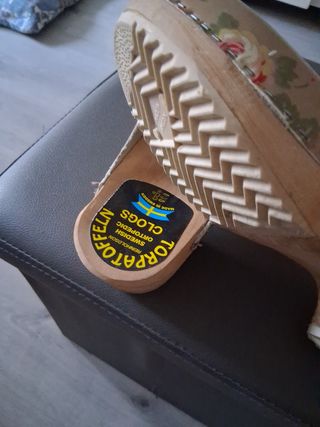 Zuecos Torpa Toffeln Madera Flores