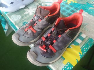 Zapatillas montaña Quechua Talla 38