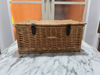 Cesta de mimbre para picnic con cierres