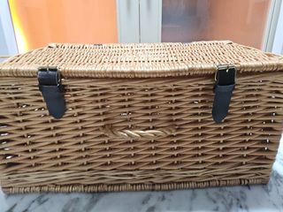 Cesta de mimbre para picnic con cierres