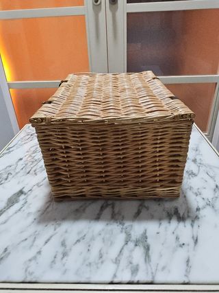 Cesta de mimbre para picnic con cierres