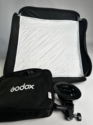 Godox Softbox 60x60 – Compacto y versátil