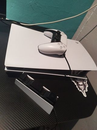 PlayStation 5 Slim 1TB Blanca y Negra