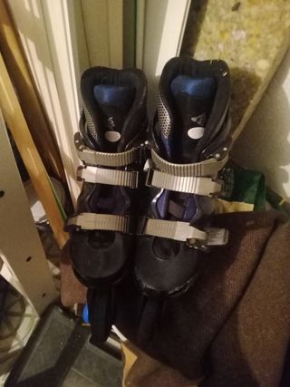Patines en línea negros