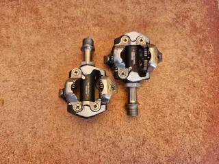 Pedales Shimano XT
