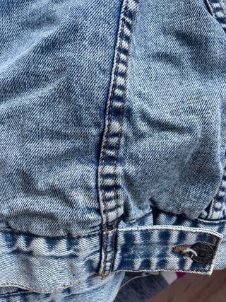 Cazadora vaquera Zara forrada borreguito Talla L