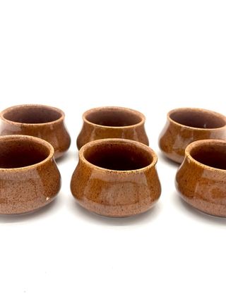 Set vintage in ceramica marrone 7 pezzi stile giapponese sake o liquore