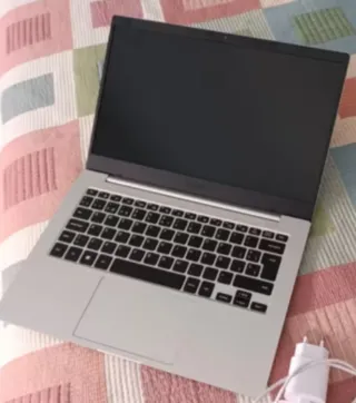 Samsung Galaxy Book 4 Gris