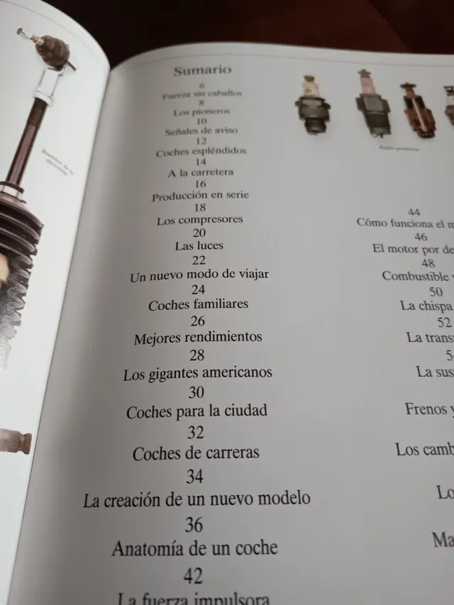 Automoviles (Eyewitness Series in Spanish) (Spa...