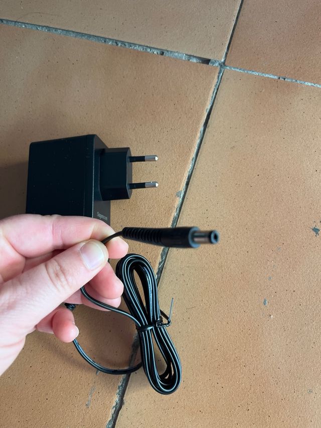 Cargador Router Negro