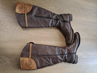 Stivali in pelle marrone e cuoio