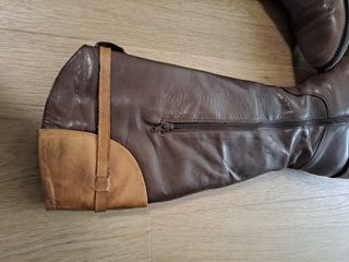 Stivali in pelle marrone e cuoio