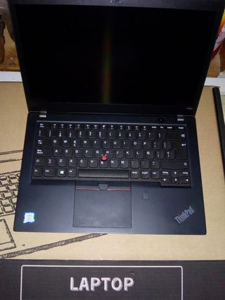 Portátil Lenovo T480S i5 8a 24Gb RAM 256Gb SSD 14"