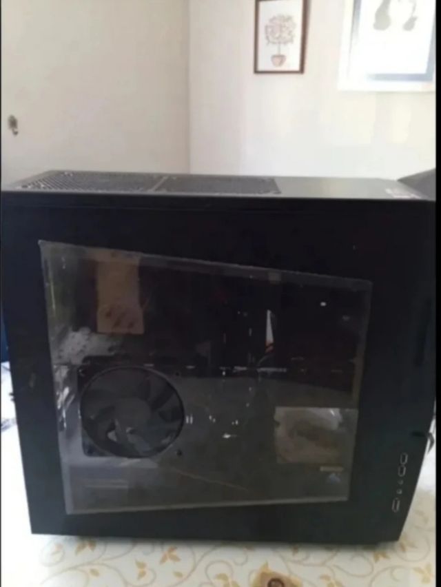 Torre PC Gaming Negra