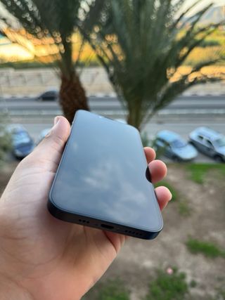 iPhone 14 - 100% Batería 