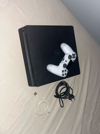 PS4 (PlayStation 4) con mando casi nuevo