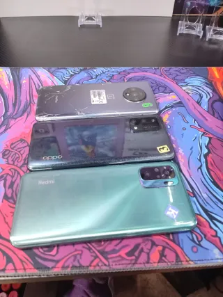 Oppo A74, OnePlus 7T, Xiaomi Redmi Note 10 individuali