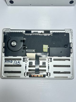 Teclado y Trackpad Completo MacBook (A1708)