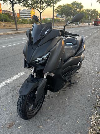 Yamaha X-Max 125