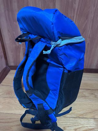 Mochila Nevera 20L Azul y Negra